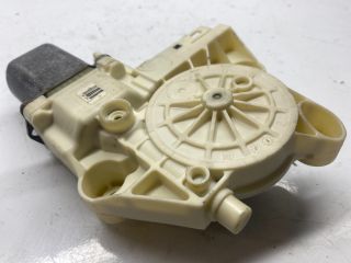 bontott FORD FOCUS II Jobb első Ablakemelő Motor