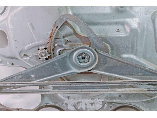 bontott FORD FOCUS II Jobb első Ablakemelő Szerkezet (Elektromos)