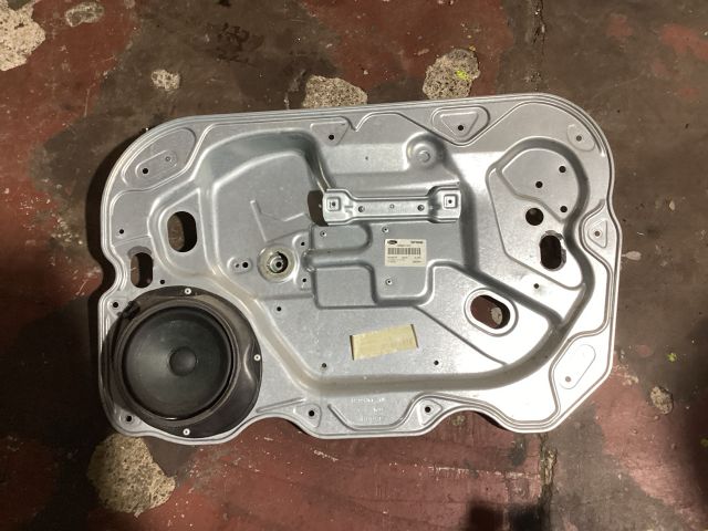 bontott FORD FOCUS II Jobb első Ablakemelő Szerkezet (Elektromos)
