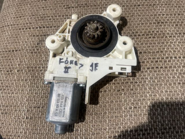 bontott FORD FOCUS II Jobb első Ablakemelő Szerkezet (Elektromos)