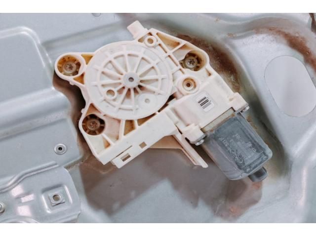 bontott FORD FOCUS II Jobb első Ablakemelő Szerkezet (Elektromos)