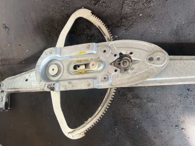 bontott FORD FOCUS II Jobb első Ablakemelő Szerkezet (Elektromos)