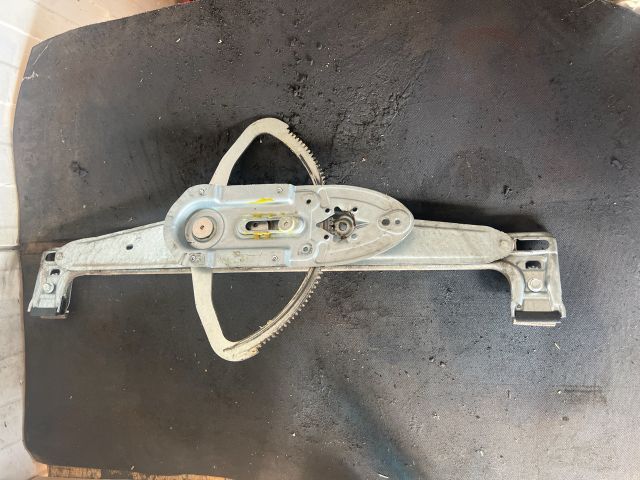 bontott FORD FOCUS II Jobb első Ablakemelő Szerkezet (Elektromos)