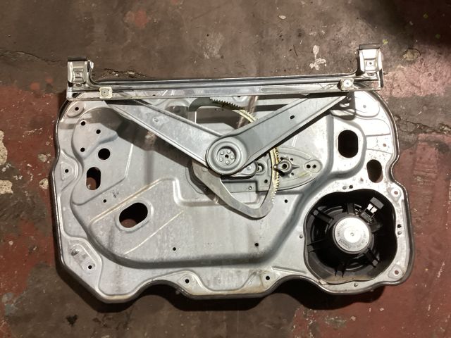 bontott FORD FOCUS II Jobb első Ablakemelő Szerkezet (Elektromos)