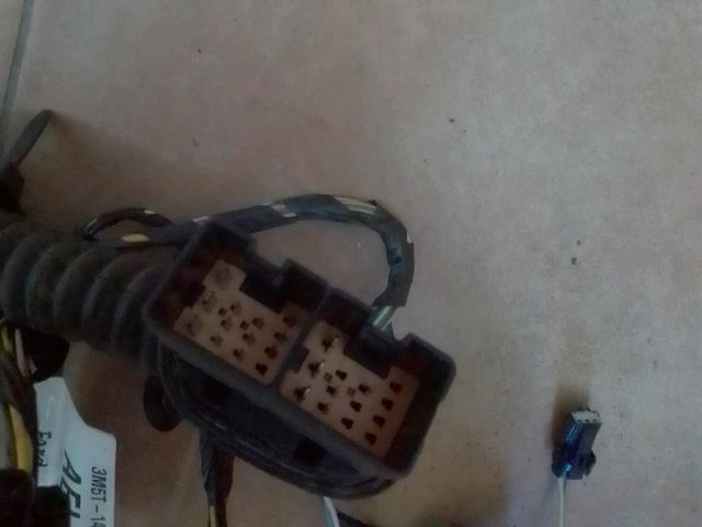 bontott FORD FOCUS II Jobb első Ajtó Kábelköteg