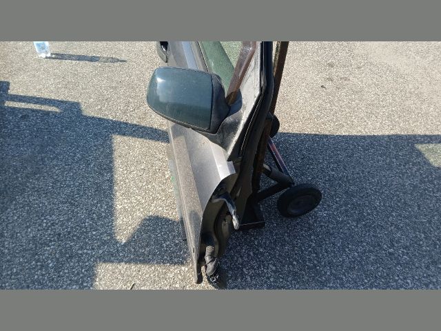 bontott FORD FOCUS II Jobb első Ajtó (Részeivel)