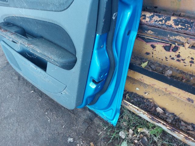 bontott FORD FOCUS II Jobb első Ajtó (Részeivel)