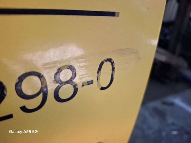 bontott FORD FOCUS II Jobb első Ajtó (Részeivel)