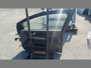 bontott FORD FOCUS II Jobb első Ajtó (Részeivel)