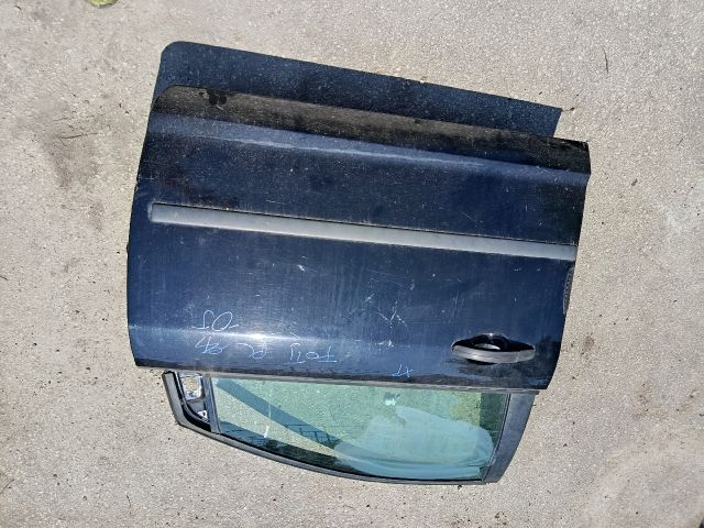 bontott FORD FOCUS II Jobb első Ajtó (Részeivel)