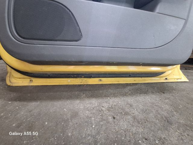 bontott FORD FOCUS II Jobb első Ajtó (Részeivel)