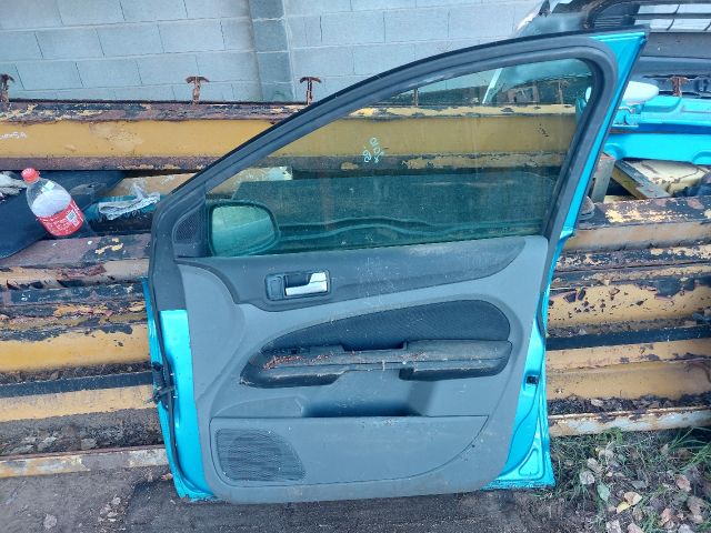 bontott FORD FOCUS II Jobb első Ajtó (Részeivel)