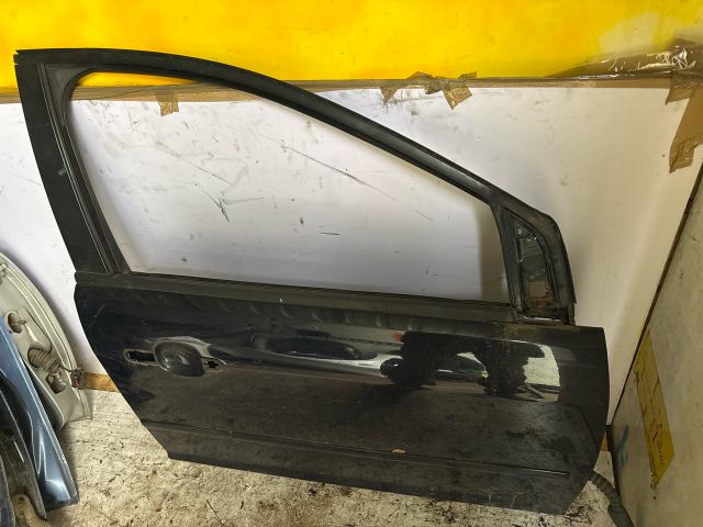 bontott FORD FOCUS II Jobb első Ajtó (Üres lemez)