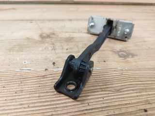 bontott FORD FOCUS II Jobb első Ajtóhatároló