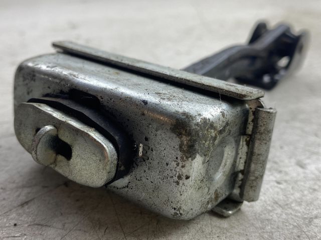 bontott FORD FOCUS II Jobb első Ajtóhatároló