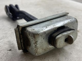 bontott FORD FOCUS II Jobb első Ajtóhatároló