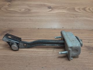 bontott FORD FOCUS II Jobb első Ajtóhatároló