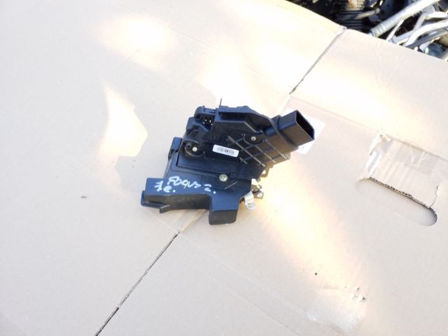 bontott FORD FOCUS II Jobb első Ajtózár