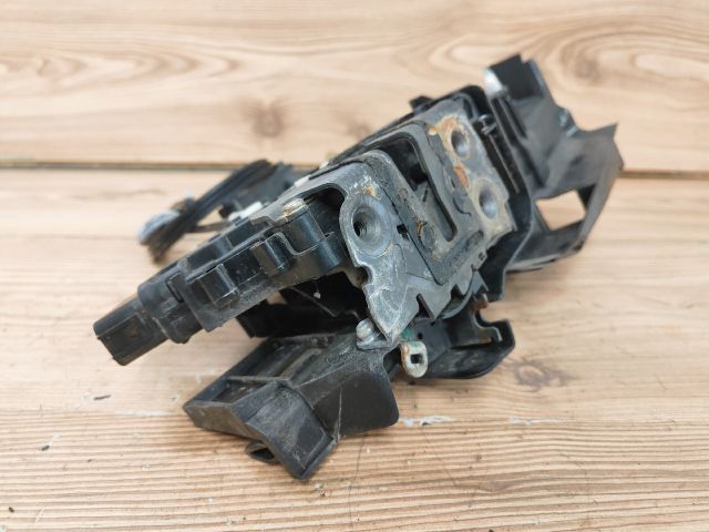 bontott FORD FOCUS II Jobb első Ajtózár