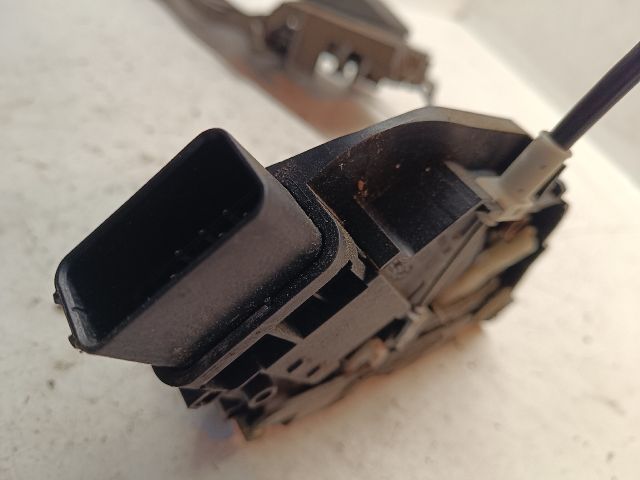 bontott FORD FOCUS II Jobb első Ajtózár