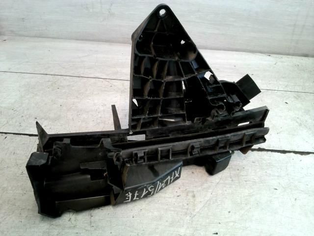 bontott FORD FOCUS II Jobb első Ajtózár