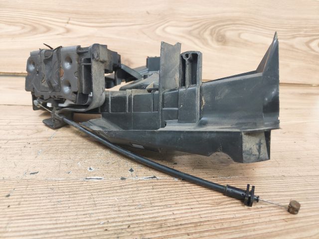 bontott FORD FOCUS II Jobb első Ajtózár