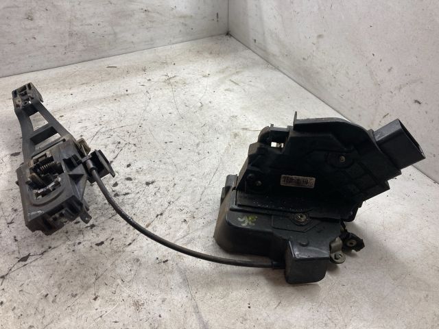 bontott FORD FOCUS II Jobb első Ajtózár