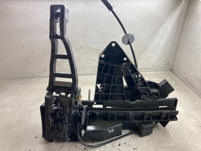 bontott FORD FOCUS II Jobb első Ajtózár