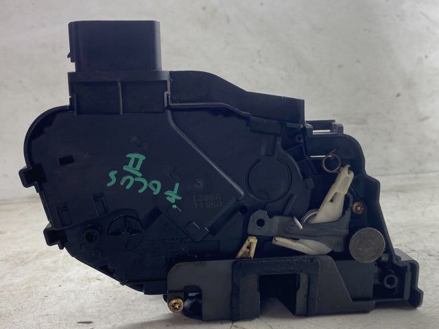 bontott FORD FOCUS II Jobb első Ajtózár