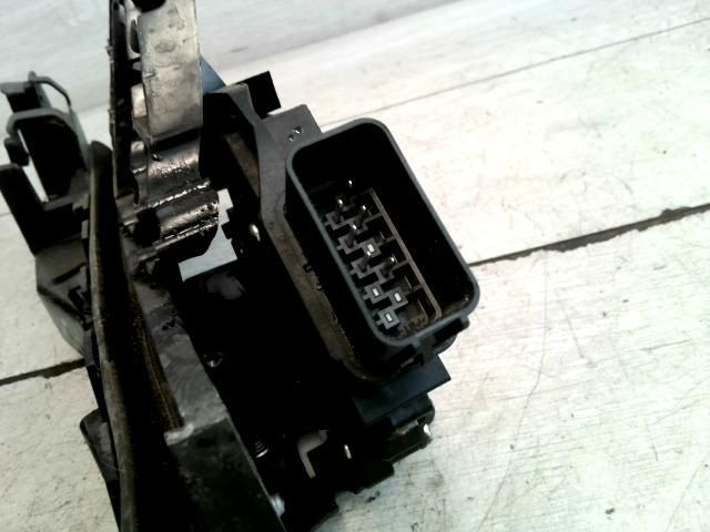 bontott FORD FOCUS II Jobb első Ajtózár