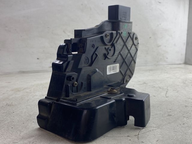 bontott FORD FOCUS II Jobb első Ajtózár