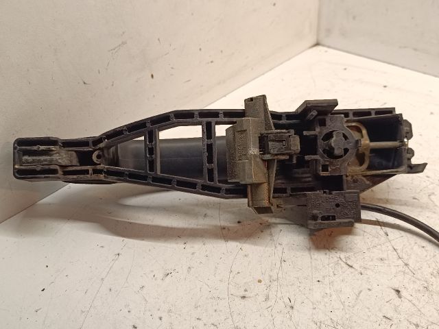 bontott FORD FOCUS II Jobb első Ajtózár