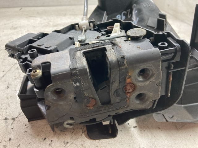 bontott FORD FOCUS II Jobb első Ajtózár