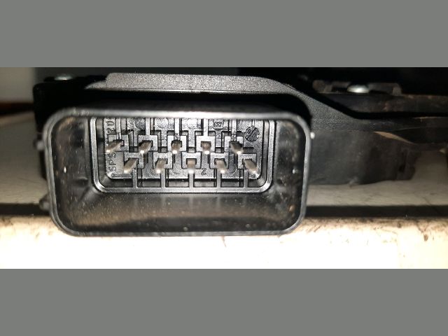 bontott FORD FOCUS II Jobb első Ajtózár