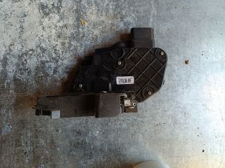 bontott FORD FOCUS II Jobb első Ajtózár