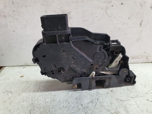 bontott FORD FOCUS II Jobb első Ajtózár