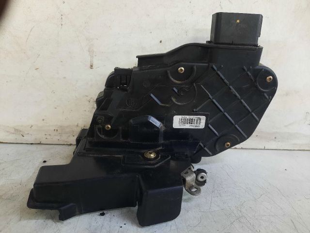 bontott FORD FOCUS II Jobb első Ajtózár