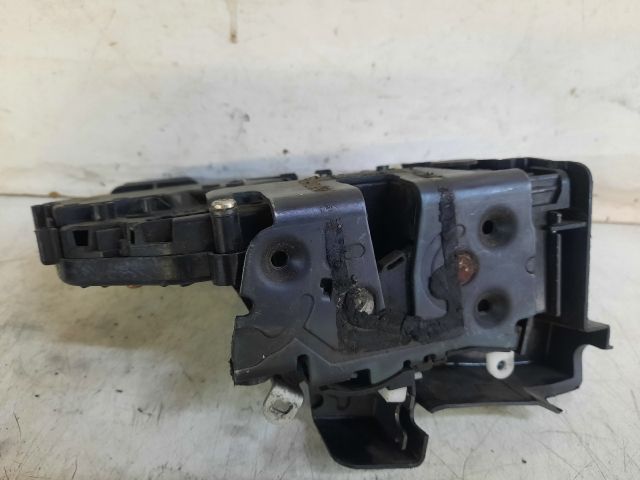 bontott FORD FOCUS II Jobb első Ajtózár