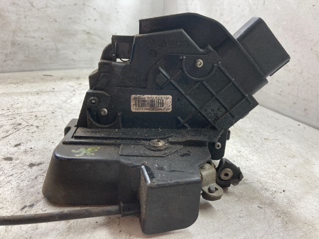 bontott FORD FOCUS II Jobb első Ajtózár