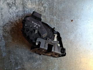 bontott FORD FOCUS II Jobb első Ajtózár
