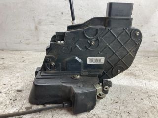 bontott FORD FOCUS II Jobb első Ajtózár