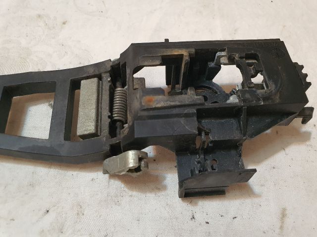 bontott FORD FOCUS II Jobb első Külső Kilincsfészek