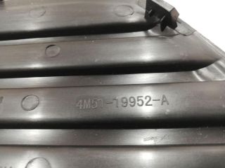 bontott FORD FOCUS II Jobb első Lökhárító Vakborítás