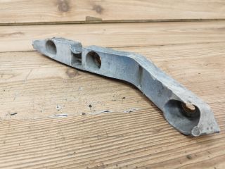 bontott FORD FOCUS II Jobb első Oldal Lökhárító Tartó (Műanyag)