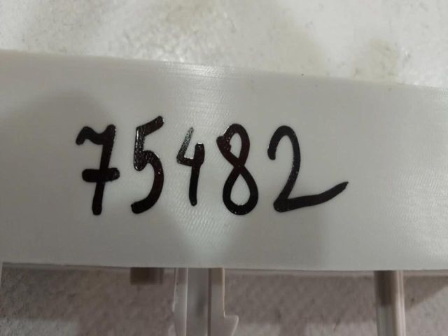 bontott FORD FOCUS II Jobb első Oldal Lökhárító Tartó (Műanyag)