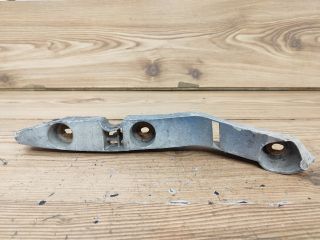 bontott FORD FOCUS II Jobb első Oldal Lökhárító Tartó (Műanyag)