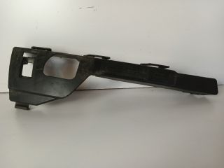 bontott FORD FOCUS II Jobb első Oldal Lökhárító Tartó (Műanyag)