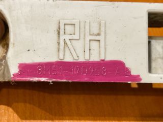 bontott FORD FOCUS II Jobb első Oldal Lökhárító Tartó (Műanyag)