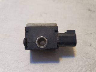 bontott FORD FOCUS II Jobb első Oldal Ütközés Érzékelő