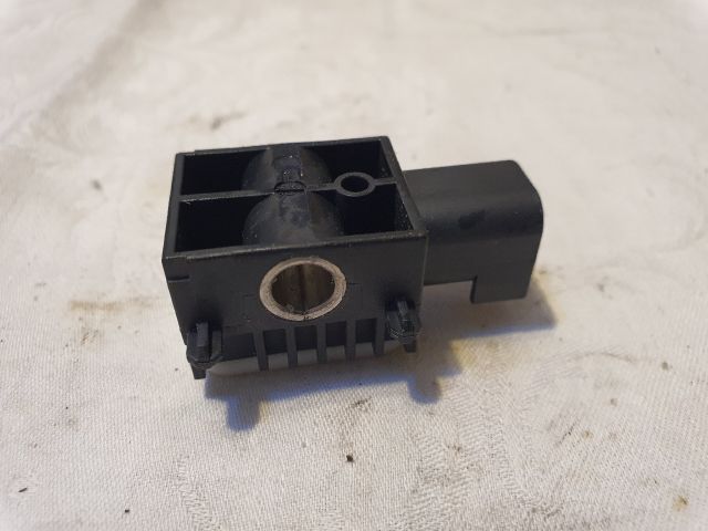 bontott FORD FOCUS II Jobb első Oldal Ütközés Érzékelő